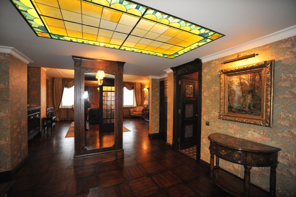 Квартира в английском стиле. Холл