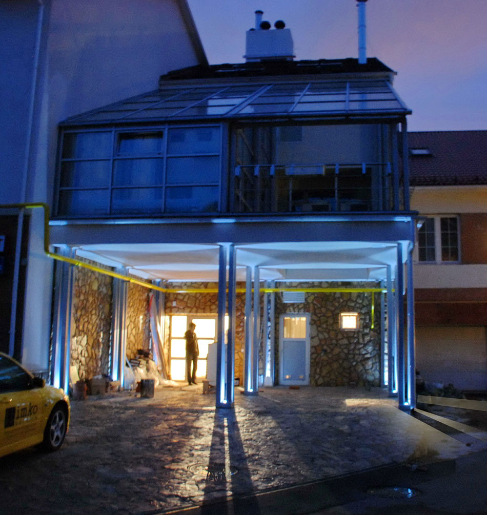 Дизайн главного входа. Подсветка