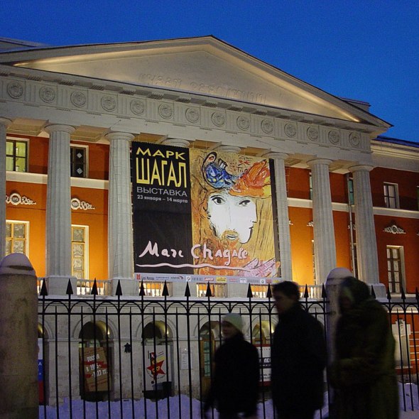 Выставка Марка Шагала в Государственном музее истории России. Дизайн интерьера экспозиции